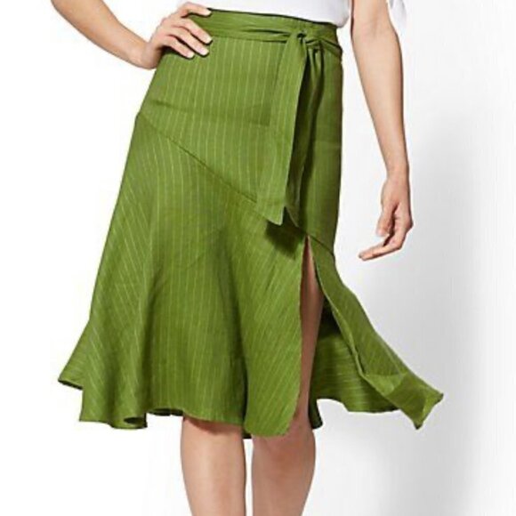 New York & Company Lined Green 7th Avenue Paper Bag Palazzo Skirt NWT - Picture 1 of 10